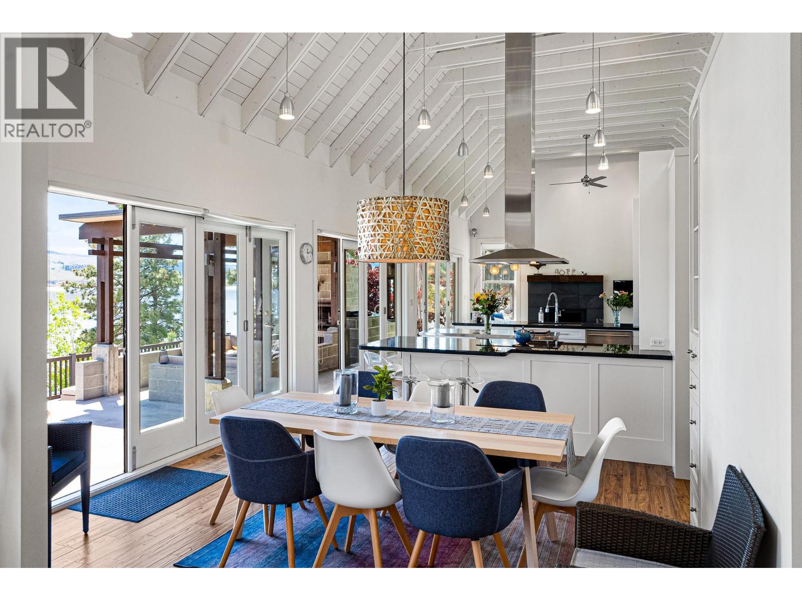 6588 Monck Park Road Property Photo 15