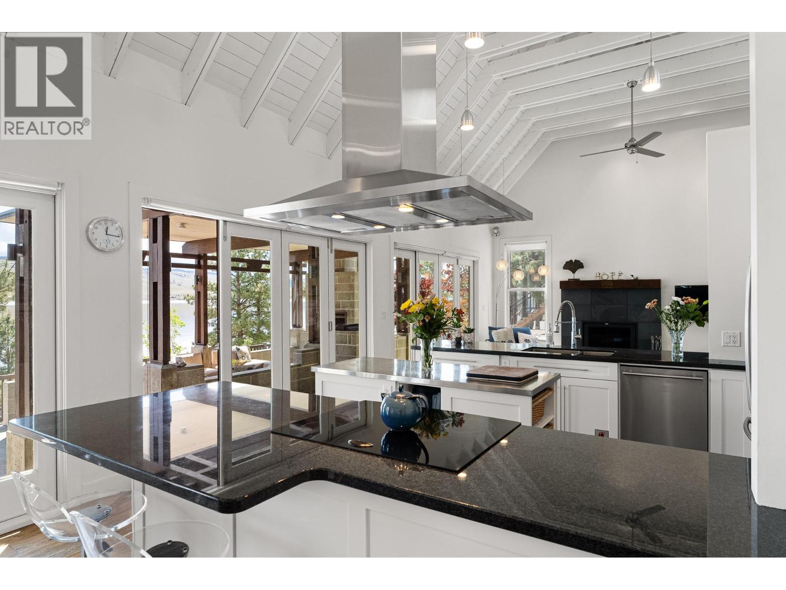 6588 Monck Park Road Property Photo 17