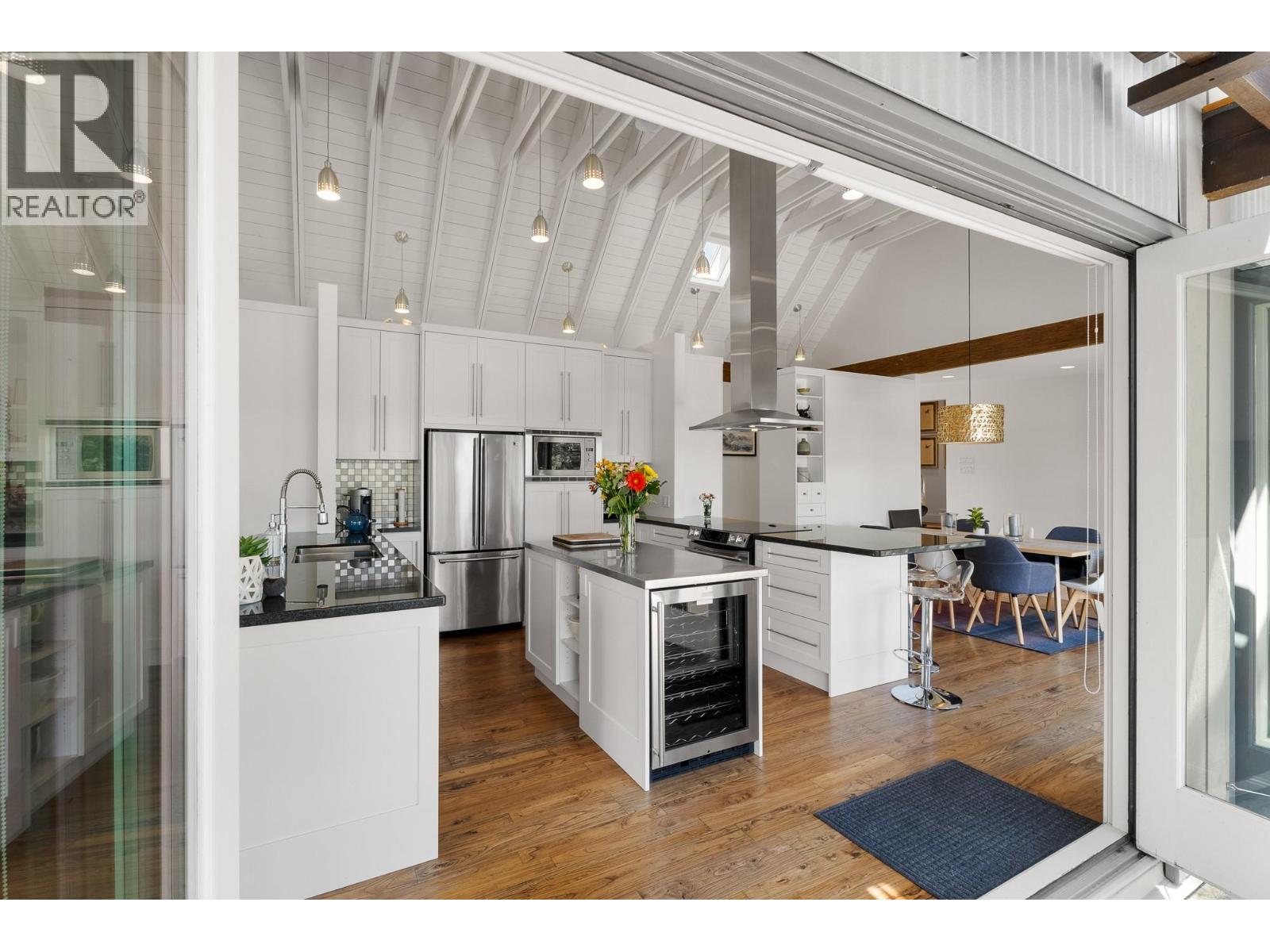 6588 Monck Park Road Property Photo 34