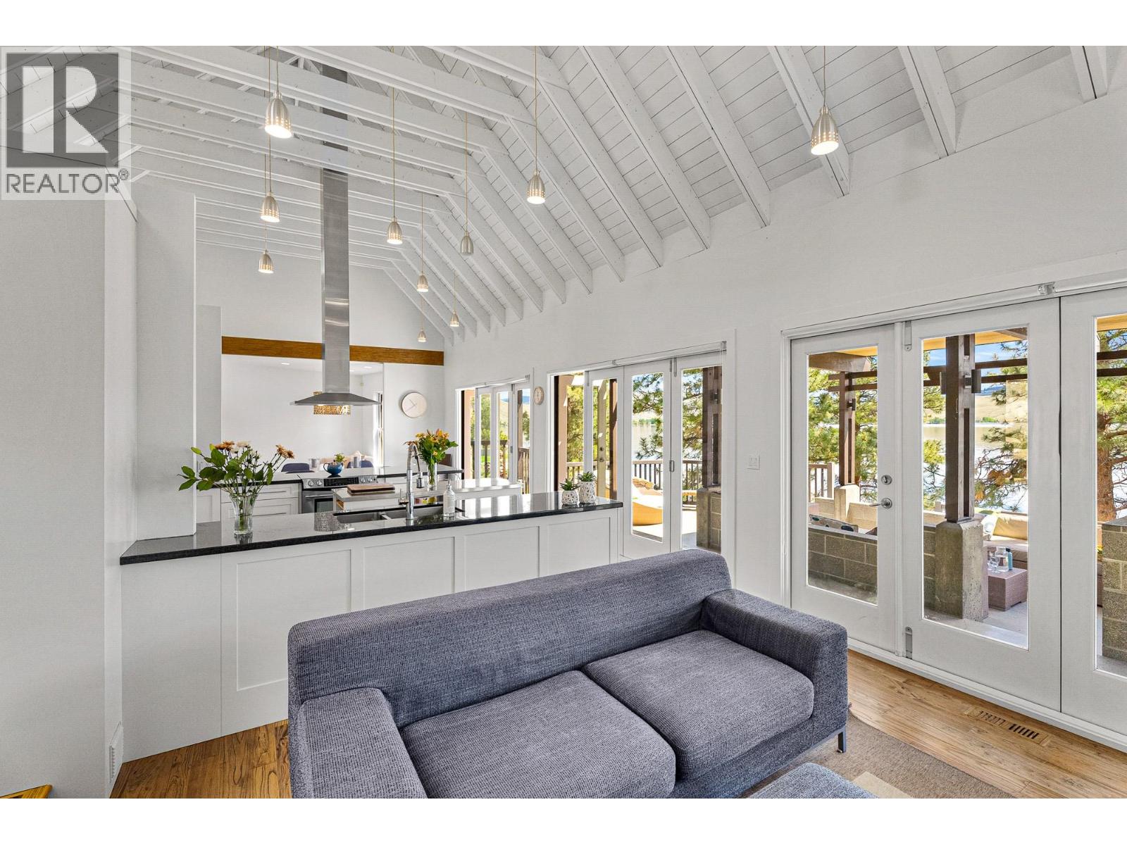 6588 Monck Park Road Property Photo 42