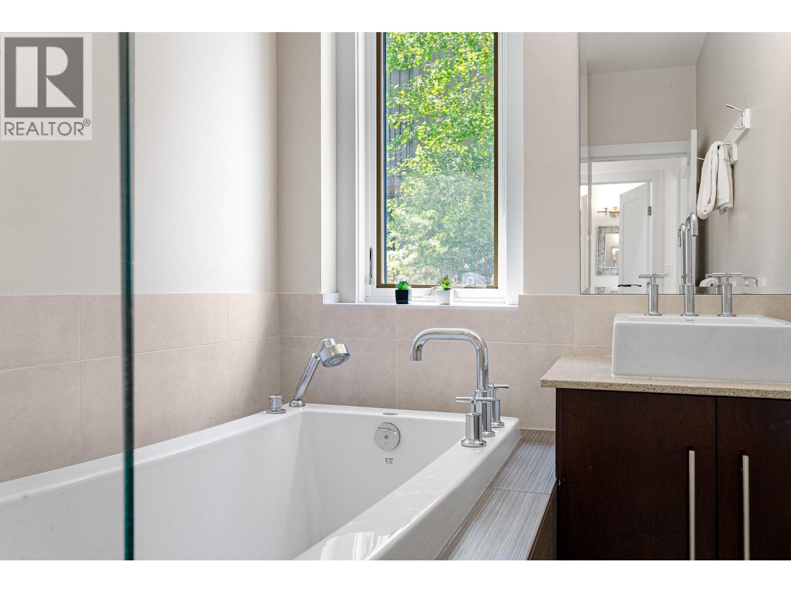 6588 Monck Park Road Property Photo 50