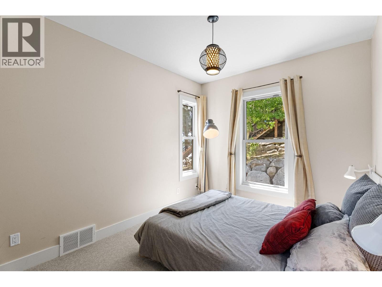 6588 Monck Park Road Property Photo 53