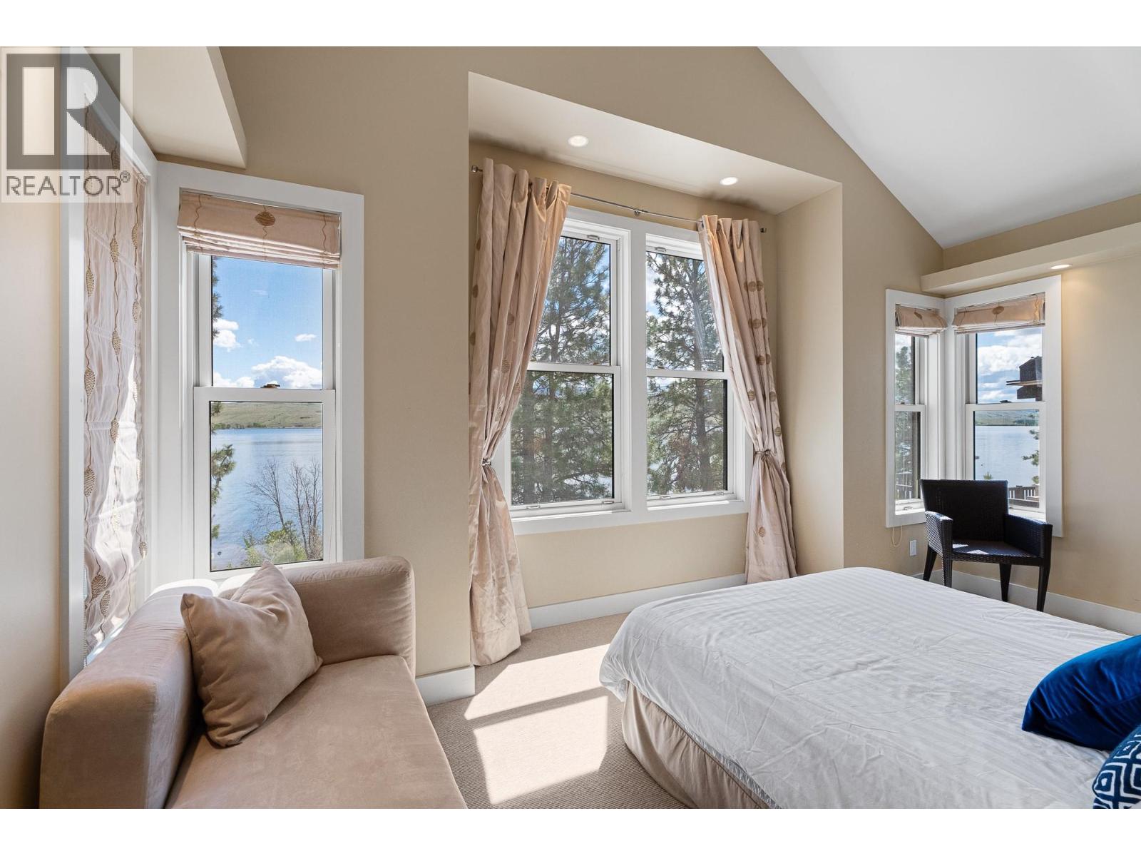 6588 Monck Park Road Property Photo 60