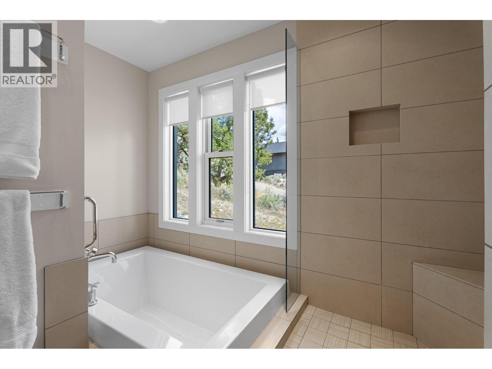 6588 Monck Park Road Property Photo 62