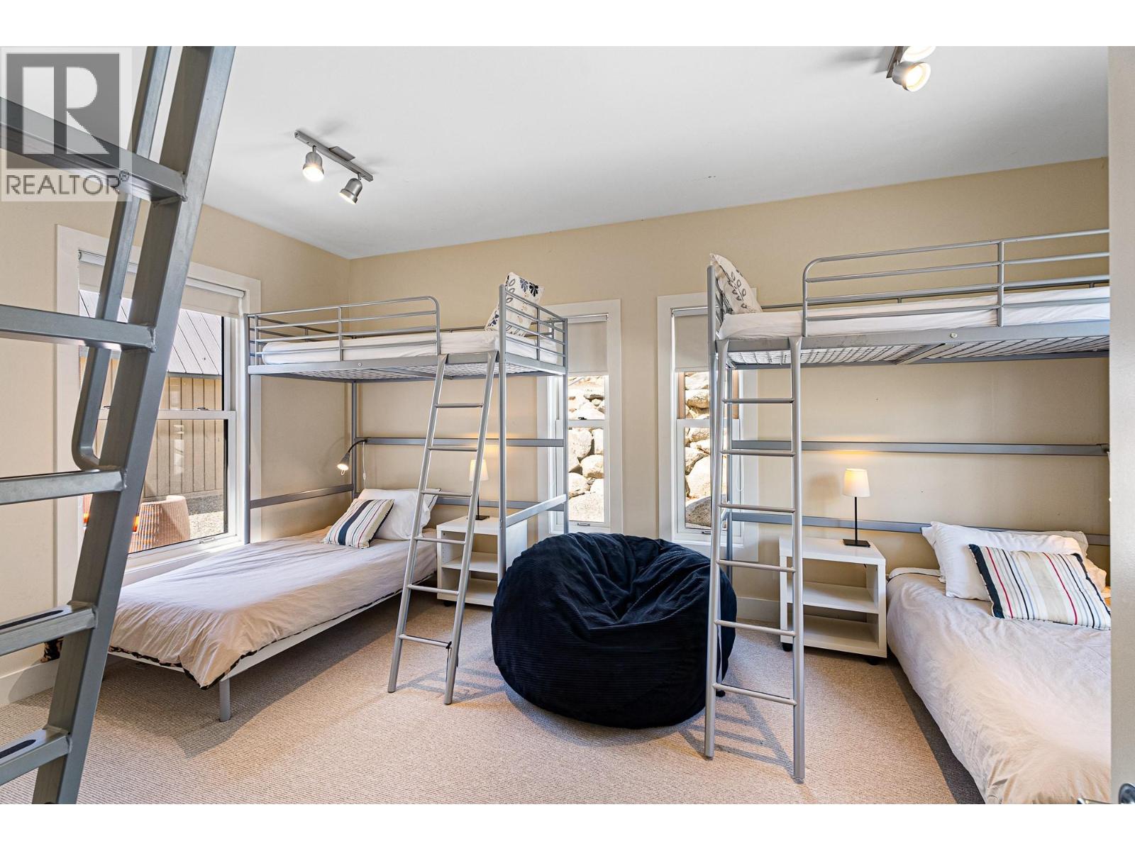 6588 Monck Park Road Property Photo 67
