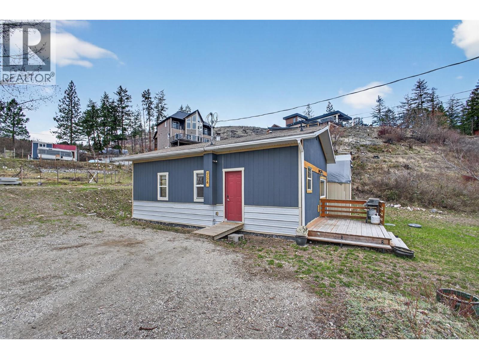 754 Wood Road Property Photo 3
