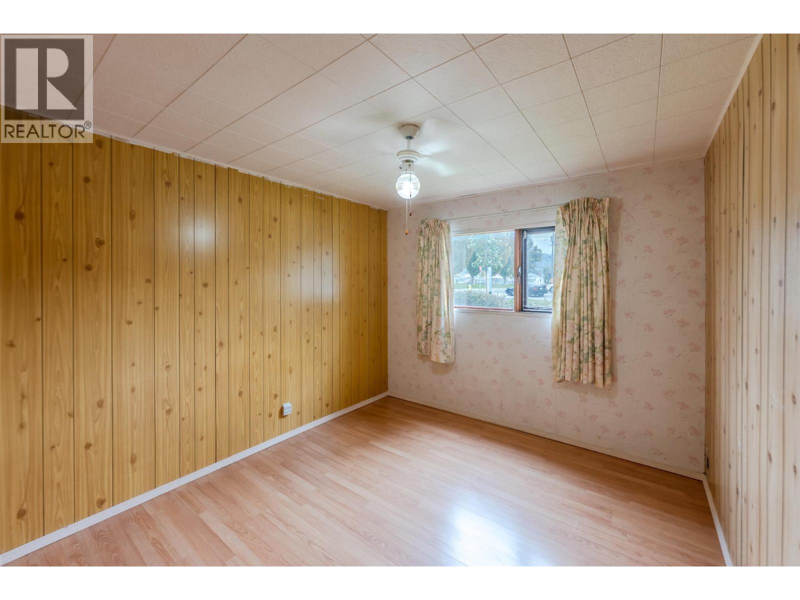 395 Edmonton Avenue Property Photo 10