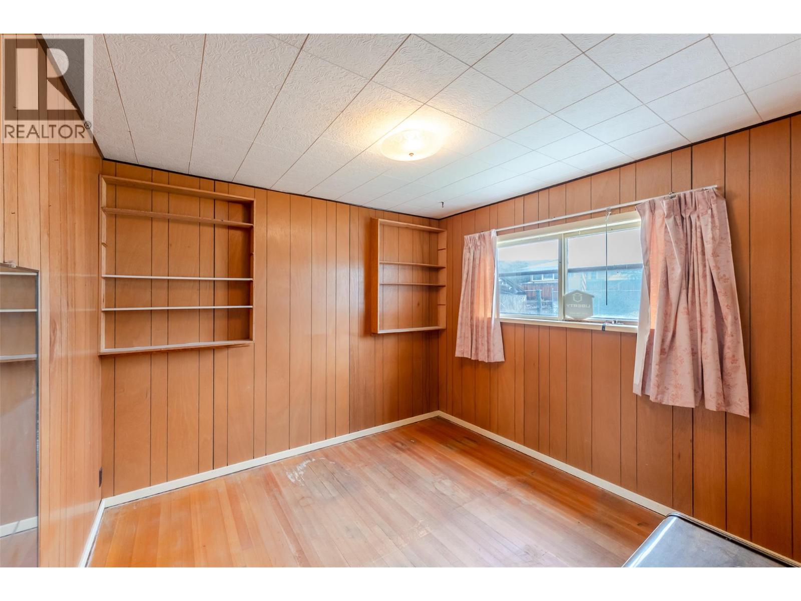 395 Edmonton Avenue Property Photo 13