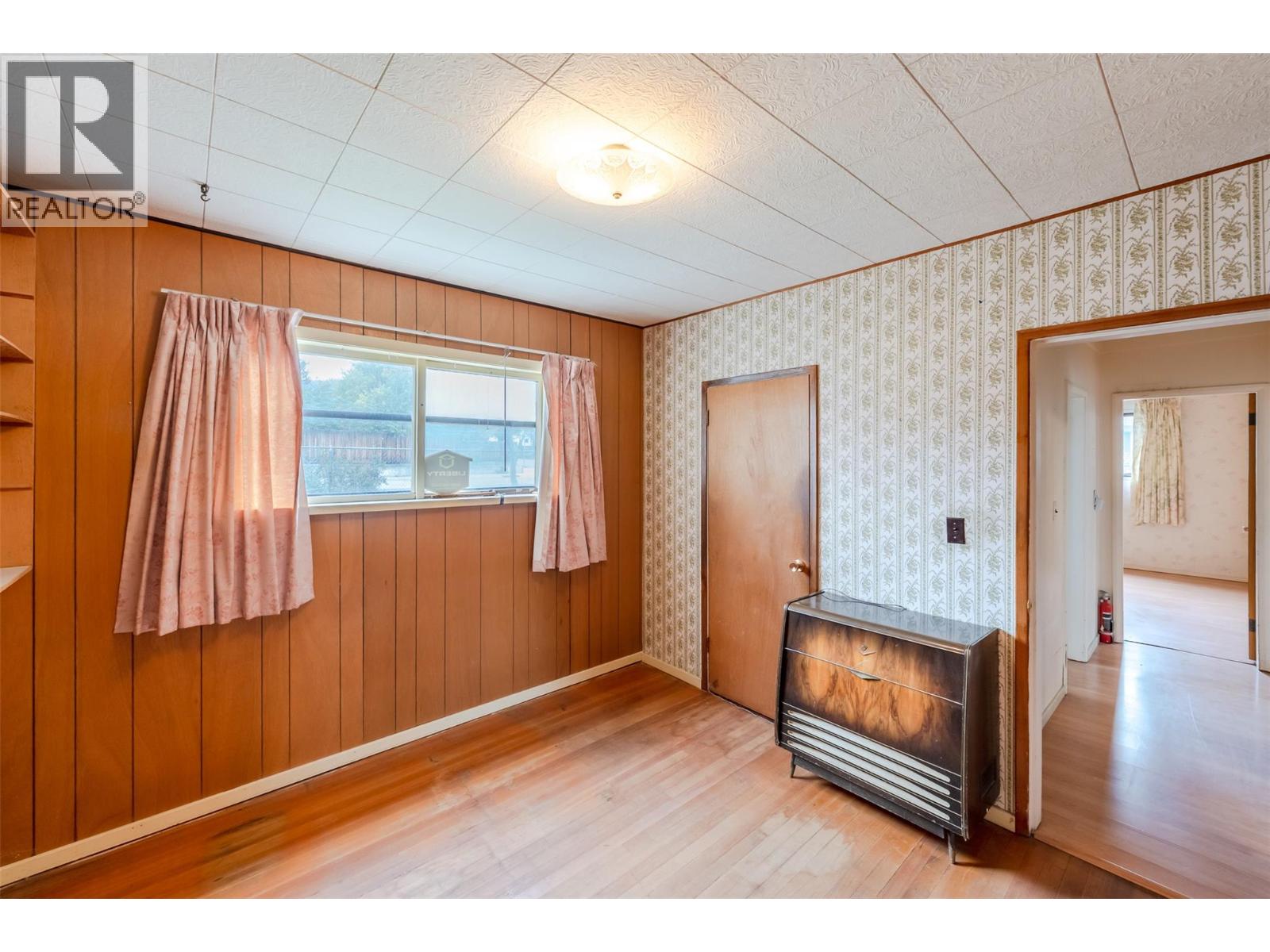 395 Edmonton Avenue Property Photo 14