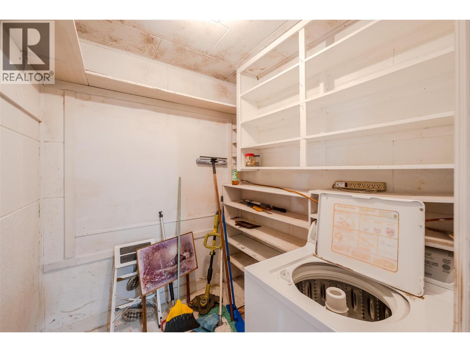 395 Edmonton Avenue Property Photo 17
