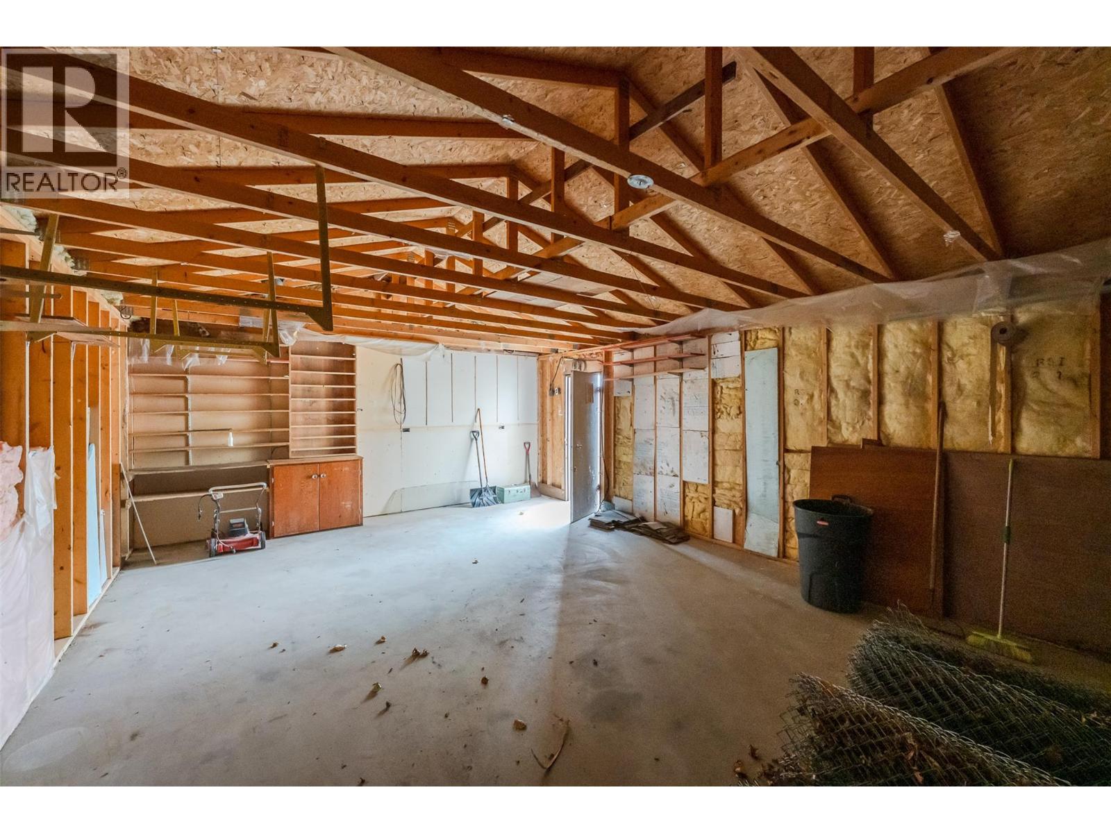 395 Edmonton Avenue Property Photo 21