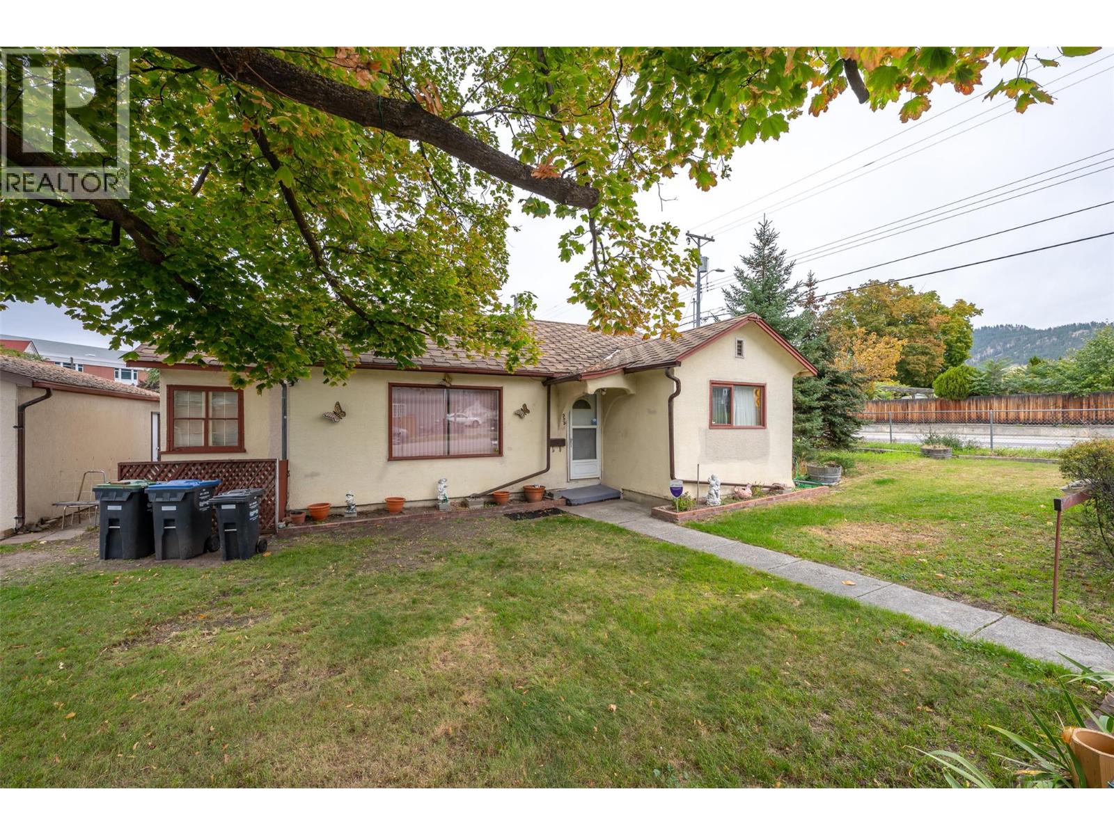 395 Edmonton Avenue Property Photo 23