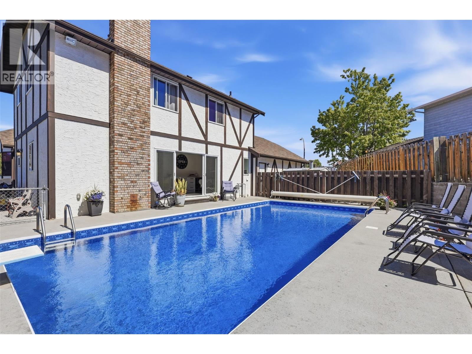 2298 Balfour Court Property Photo 15