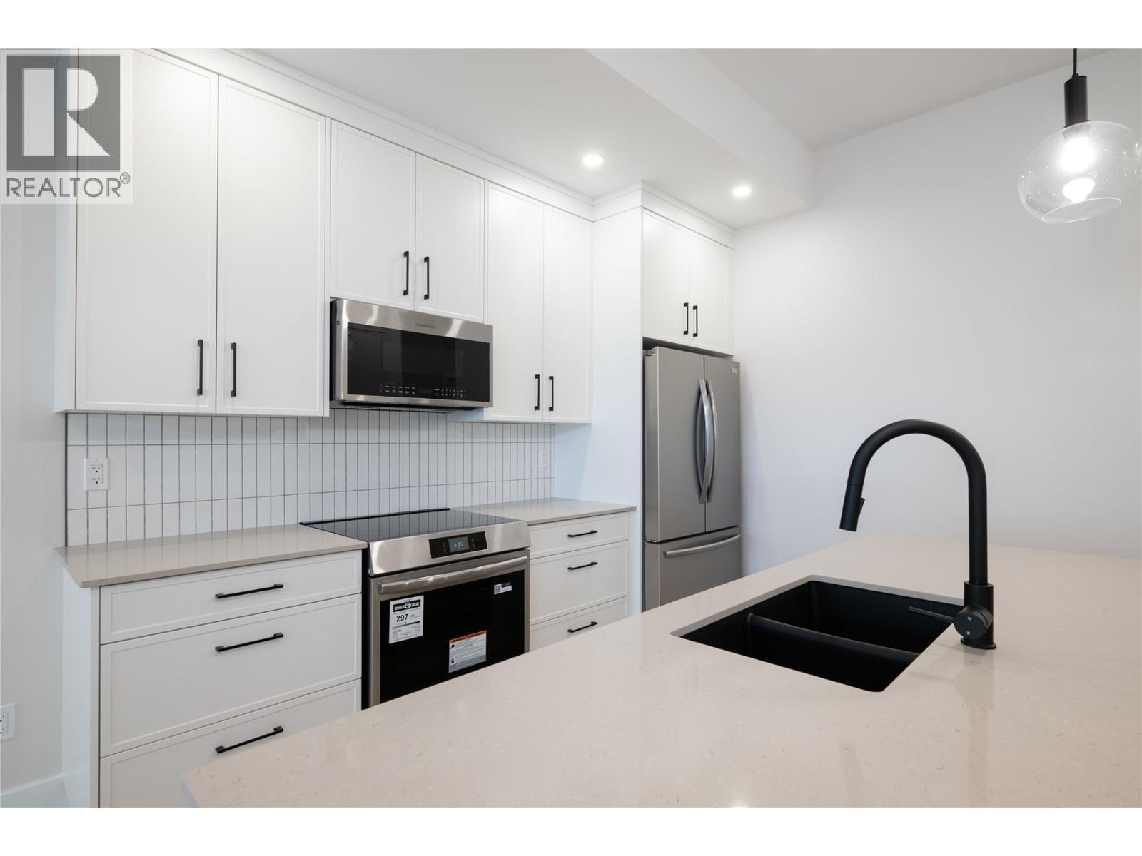 163 Chestnut Avenue Property Photo 11
