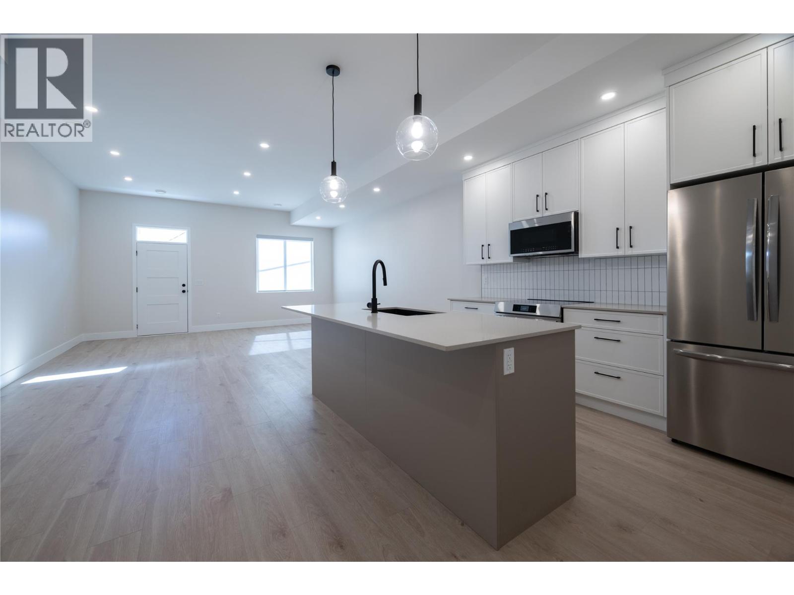 163 Chestnut Avenue Property Photo 14