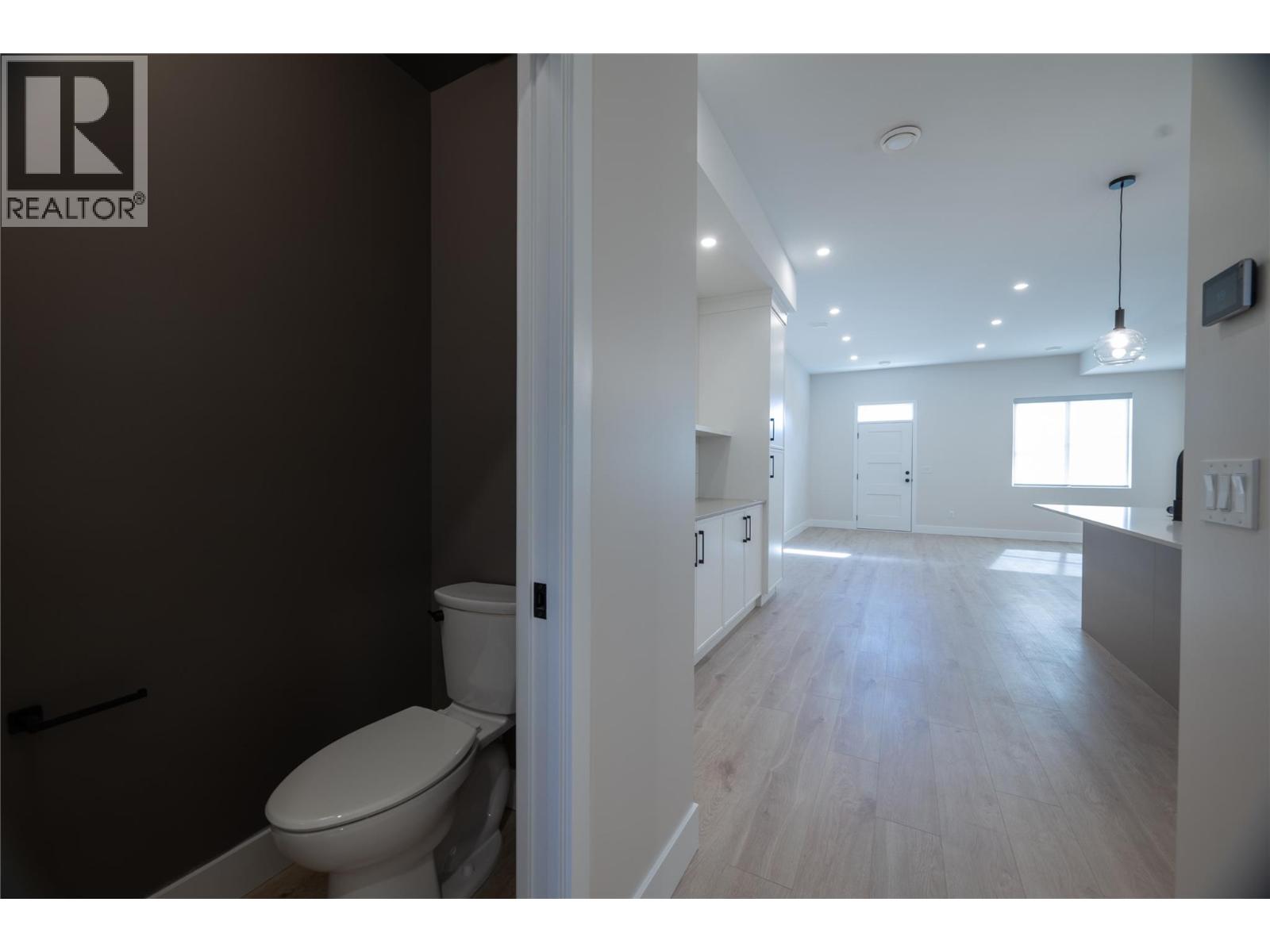 163 Chestnut Avenue Property Photo 16