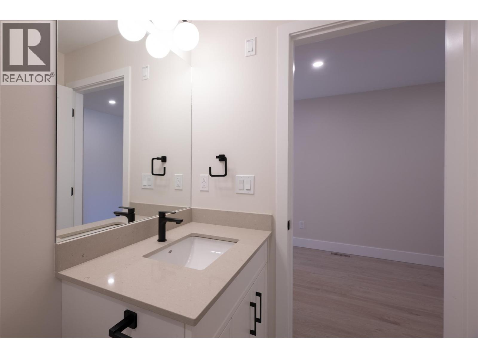 163 Chestnut Avenue Property Photo 30