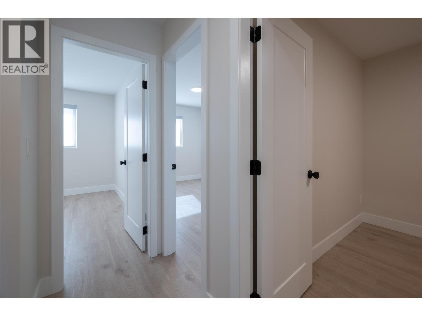 163 Chestnut Avenue Property Photo 33