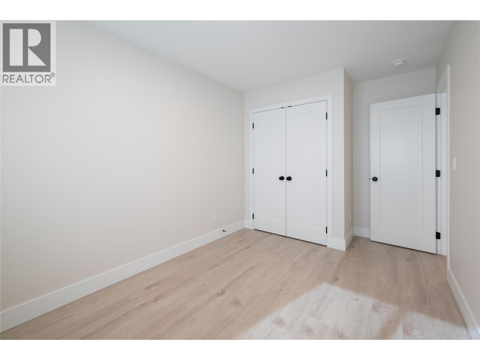 163 Chestnut Avenue Property Photo 35