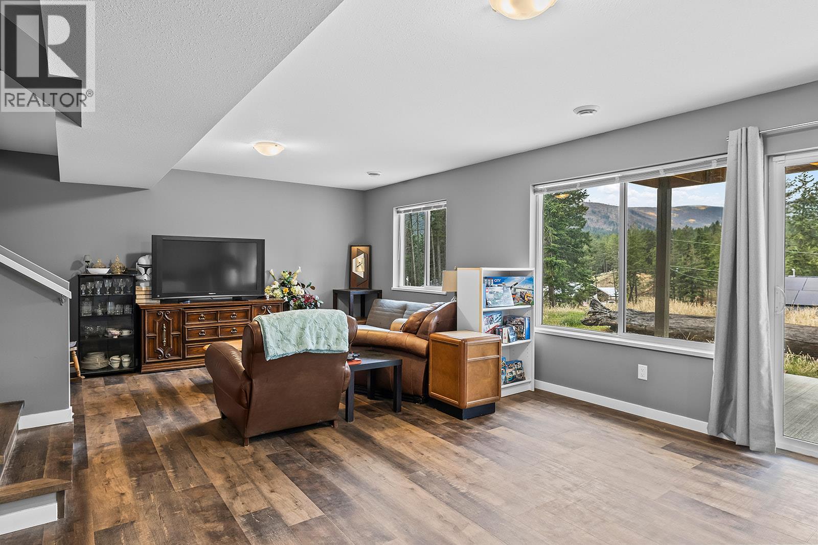 7151 Dunwaters Road Property Photo 30