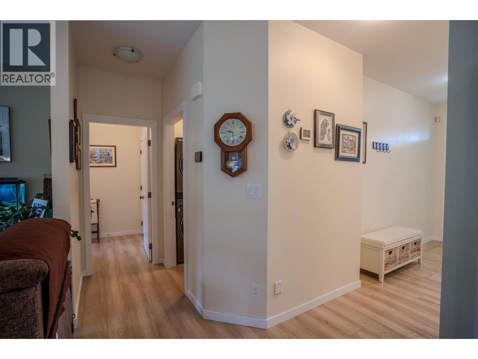 2620 Rosewood Avenue Property Photo 15