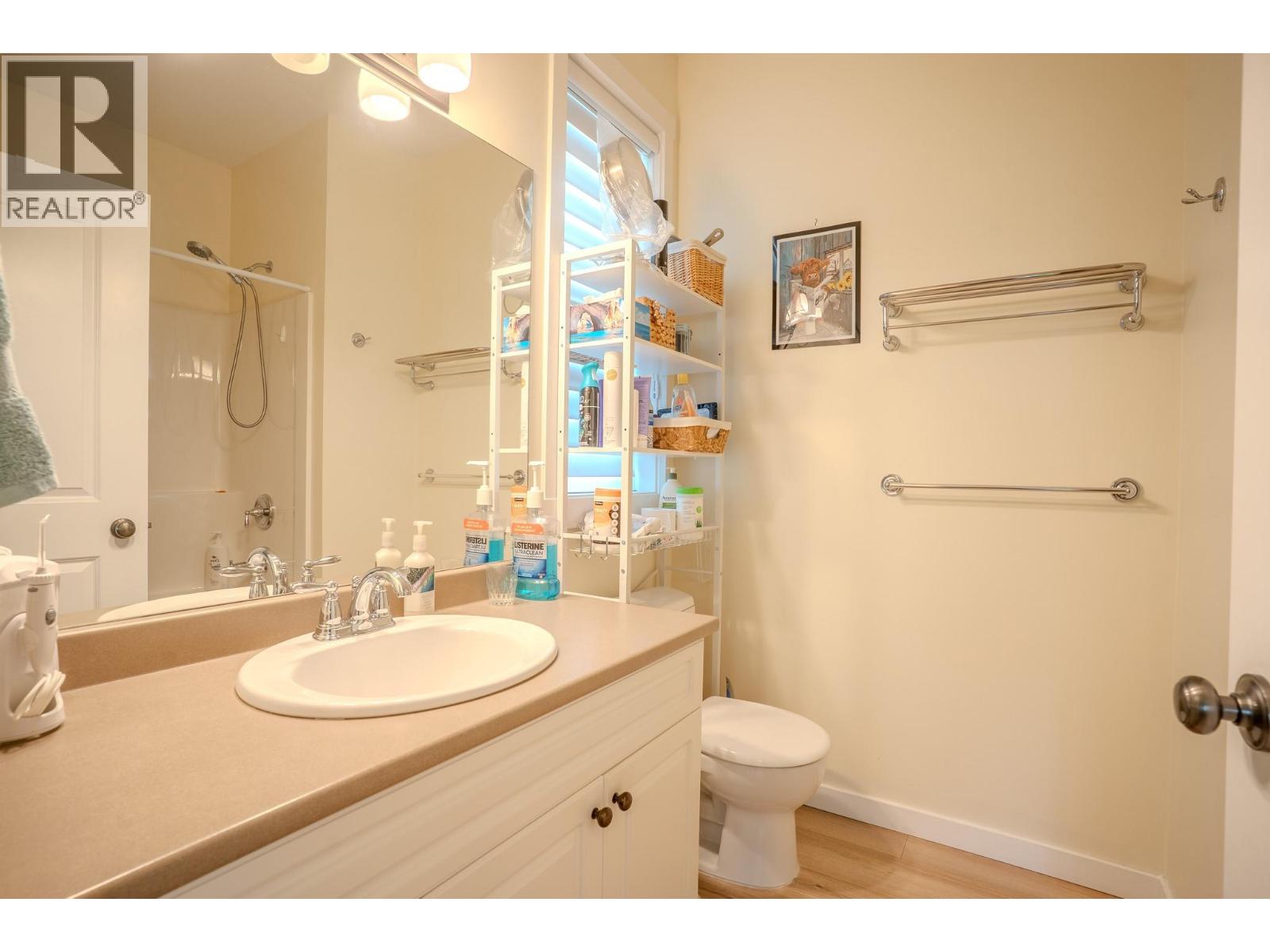 2620 Rosewood Avenue Property Photo 20