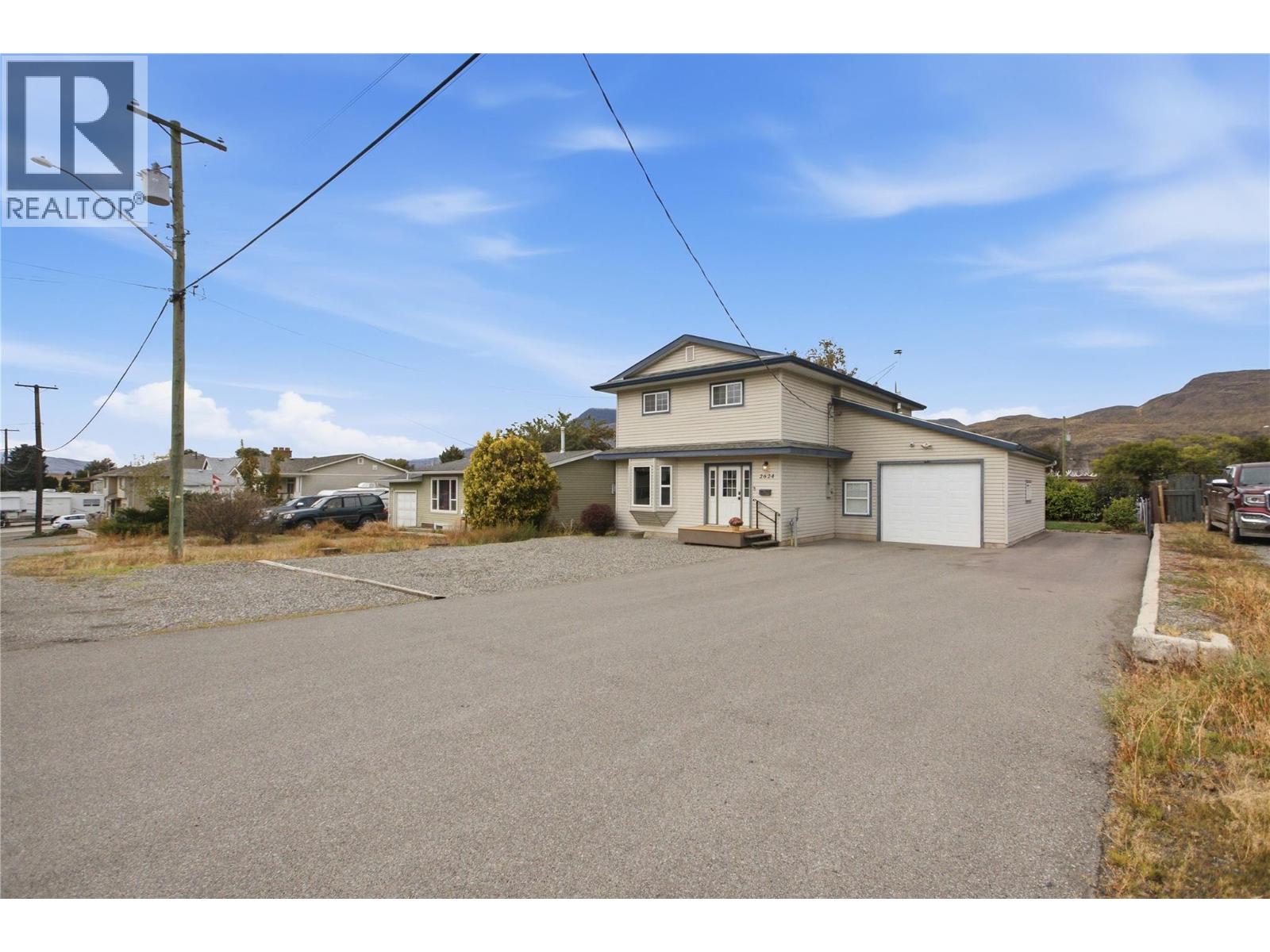 2624 Joyce Avenue Property Photo 2