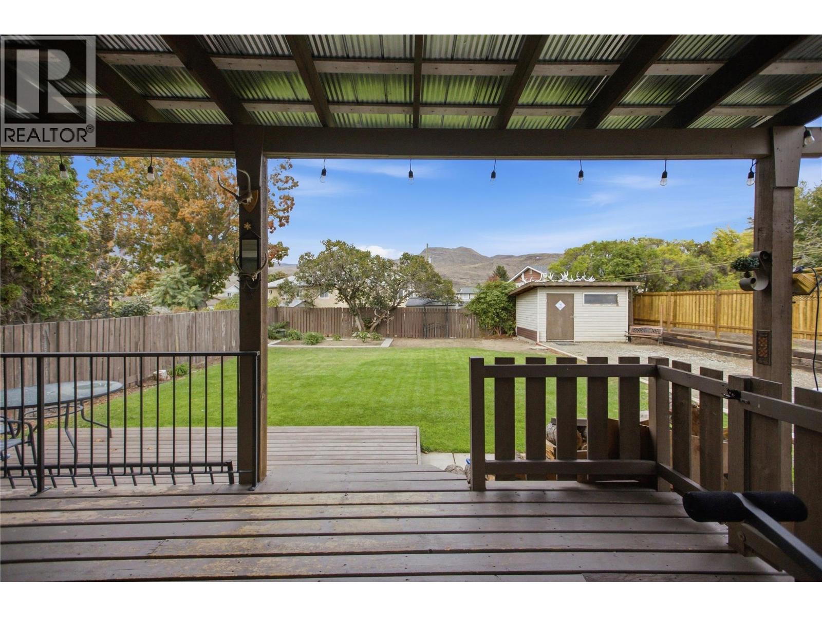 2624 Joyce Avenue Property Photo 9