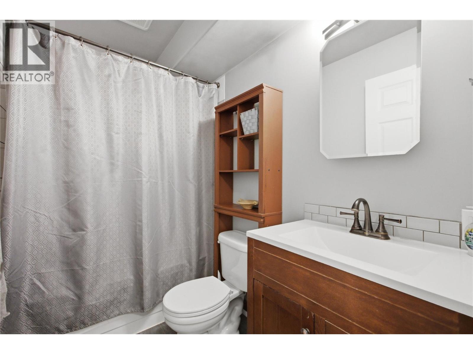 2624 Joyce Avenue Property Photo 26