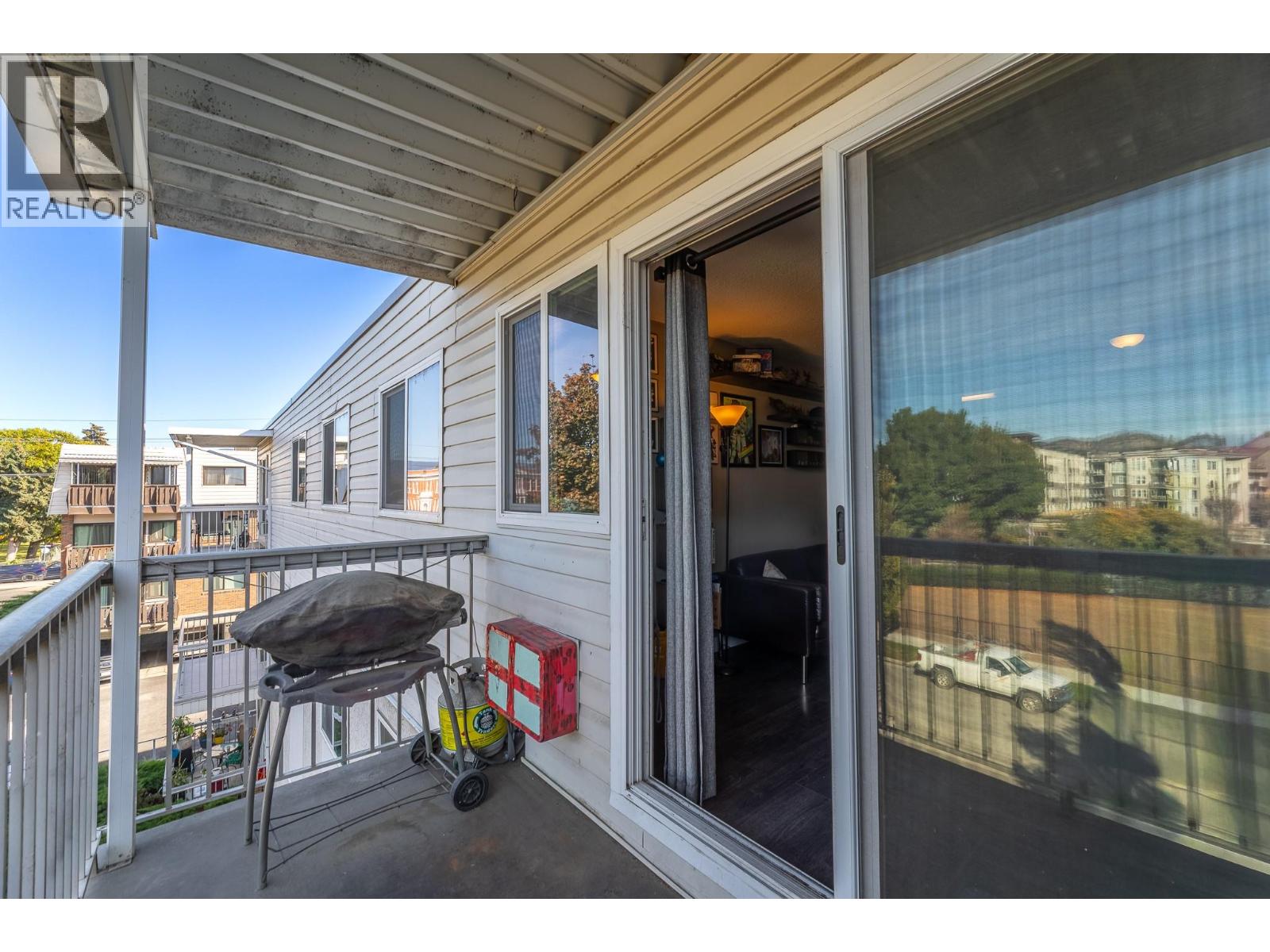 625 Rowcliffe Avenue Unit# 305 Property Photo 19