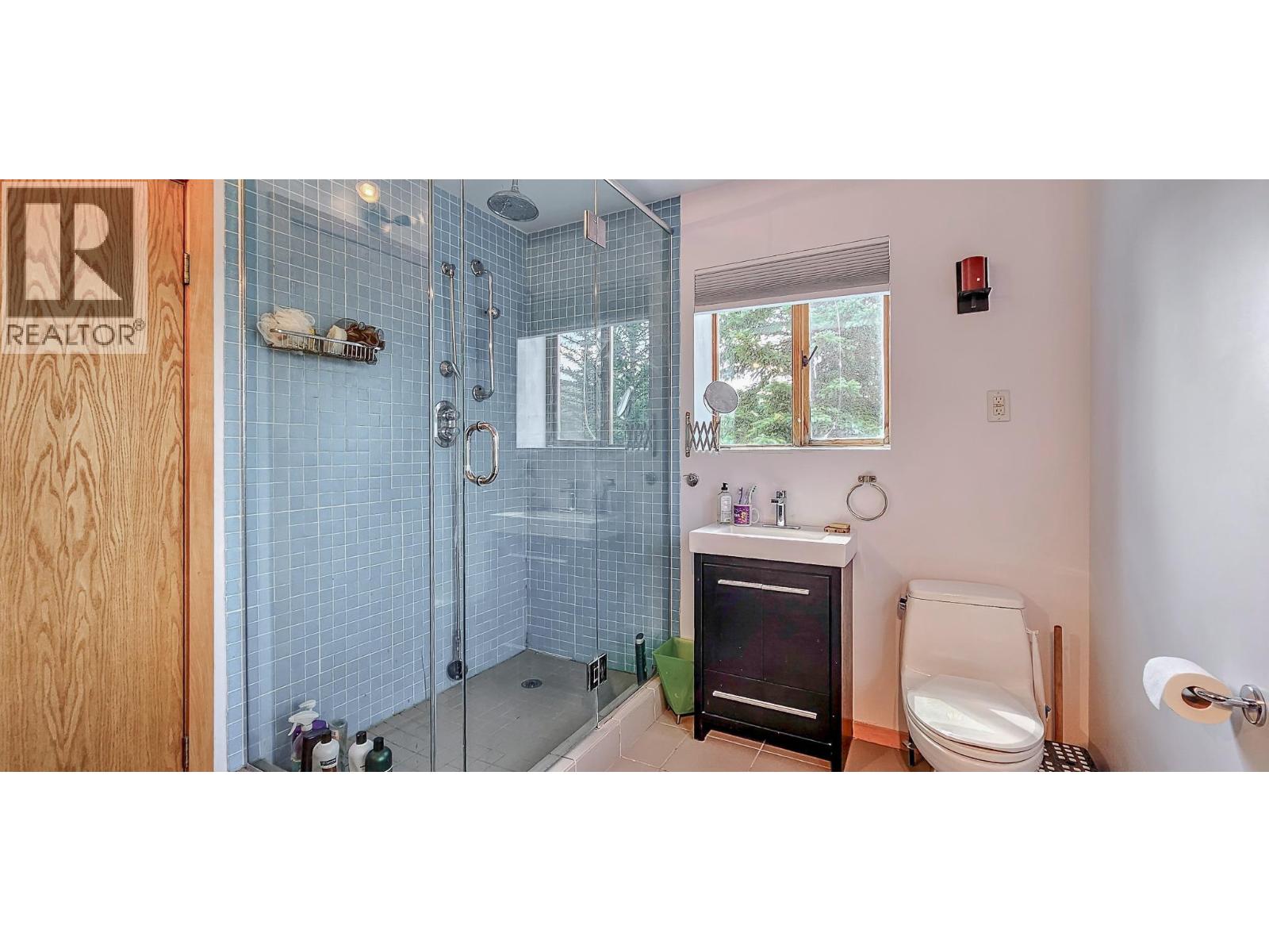 3560 Island Pond Road Property Photo 32