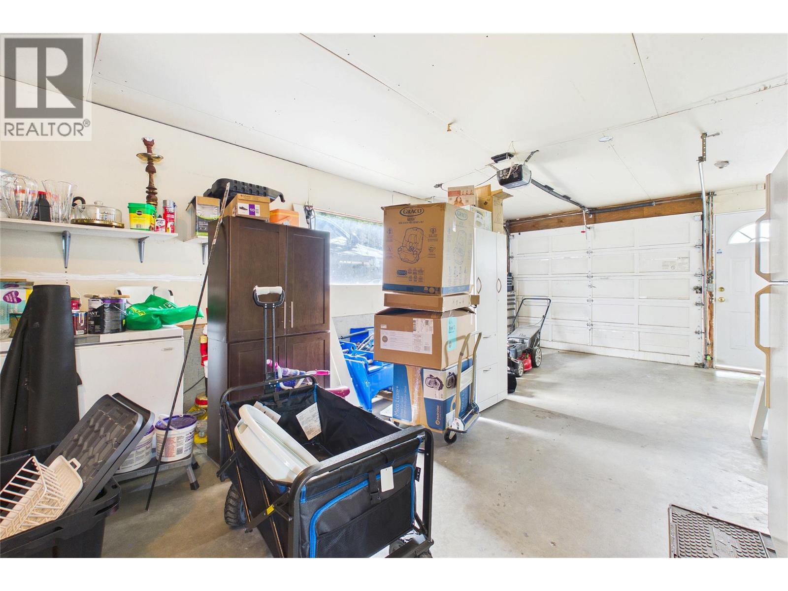 610 Ziprick Road Property Photo 43