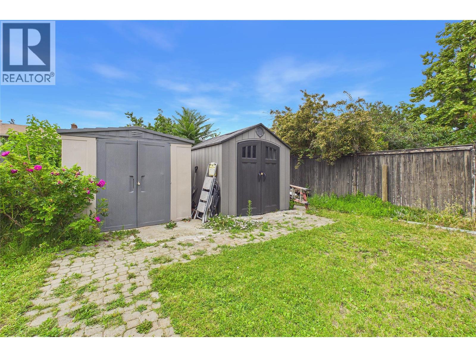 610 Ziprick Road Property Photo 45