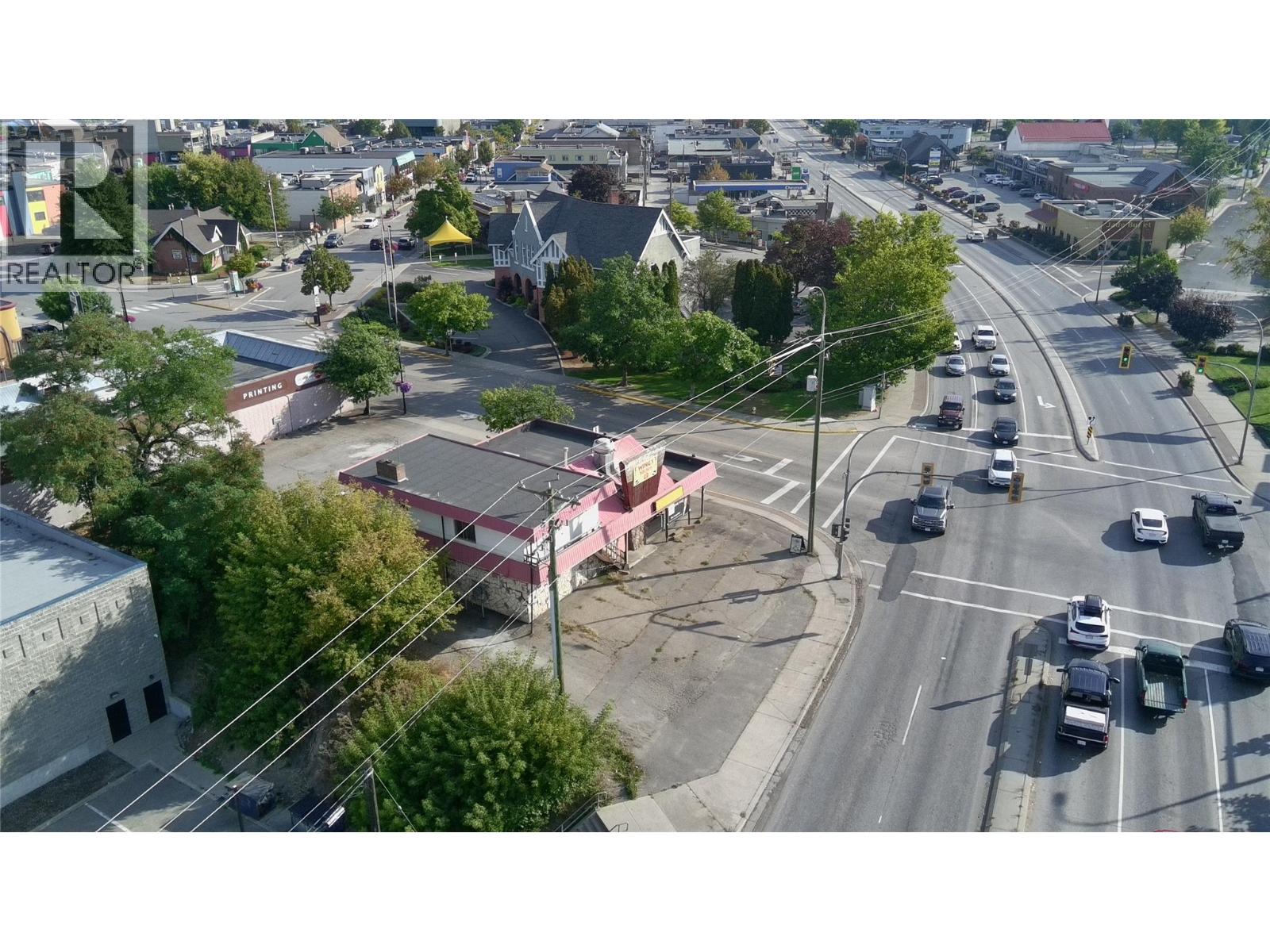 21 & 61 Shuswap Street Nw Property Photo 19
