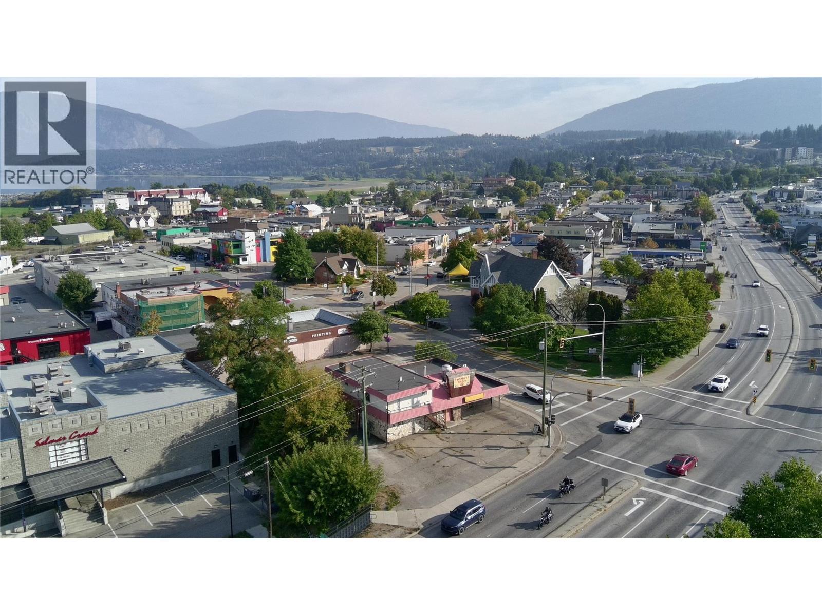 21 & 61 Shuswap Street Nw Property Photo 20