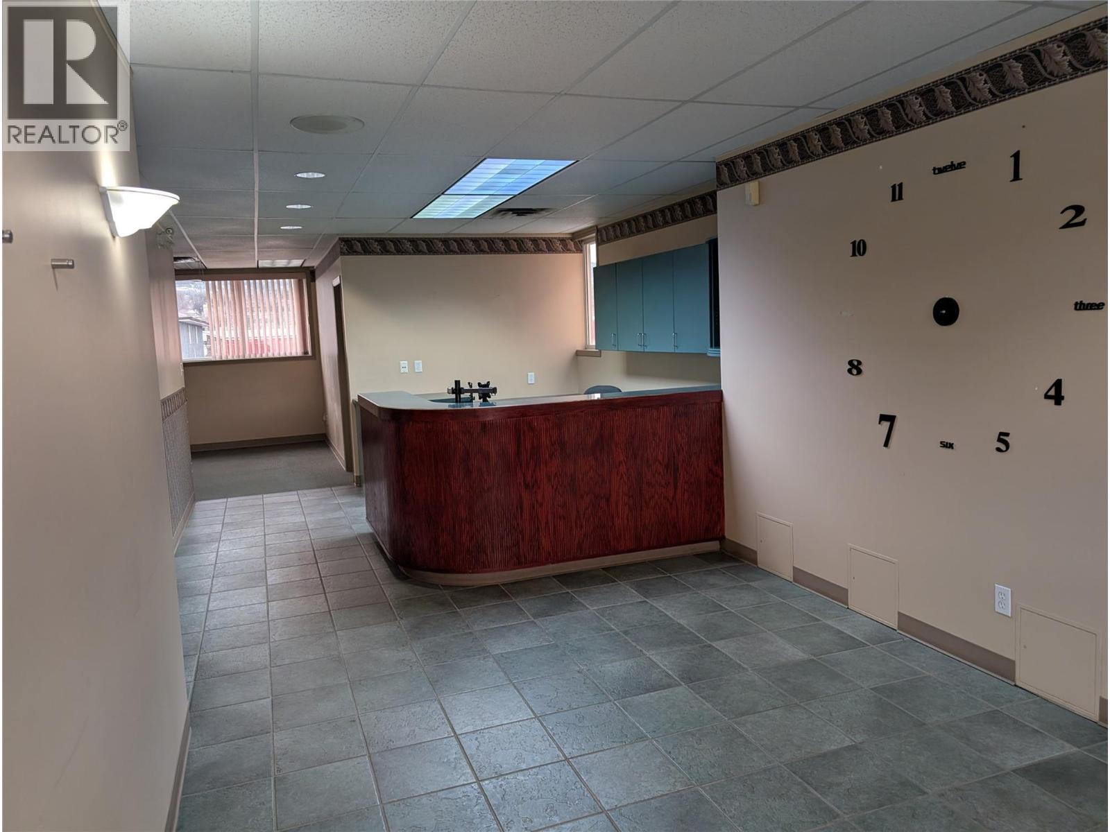 3605 31 Street Property Photo 3