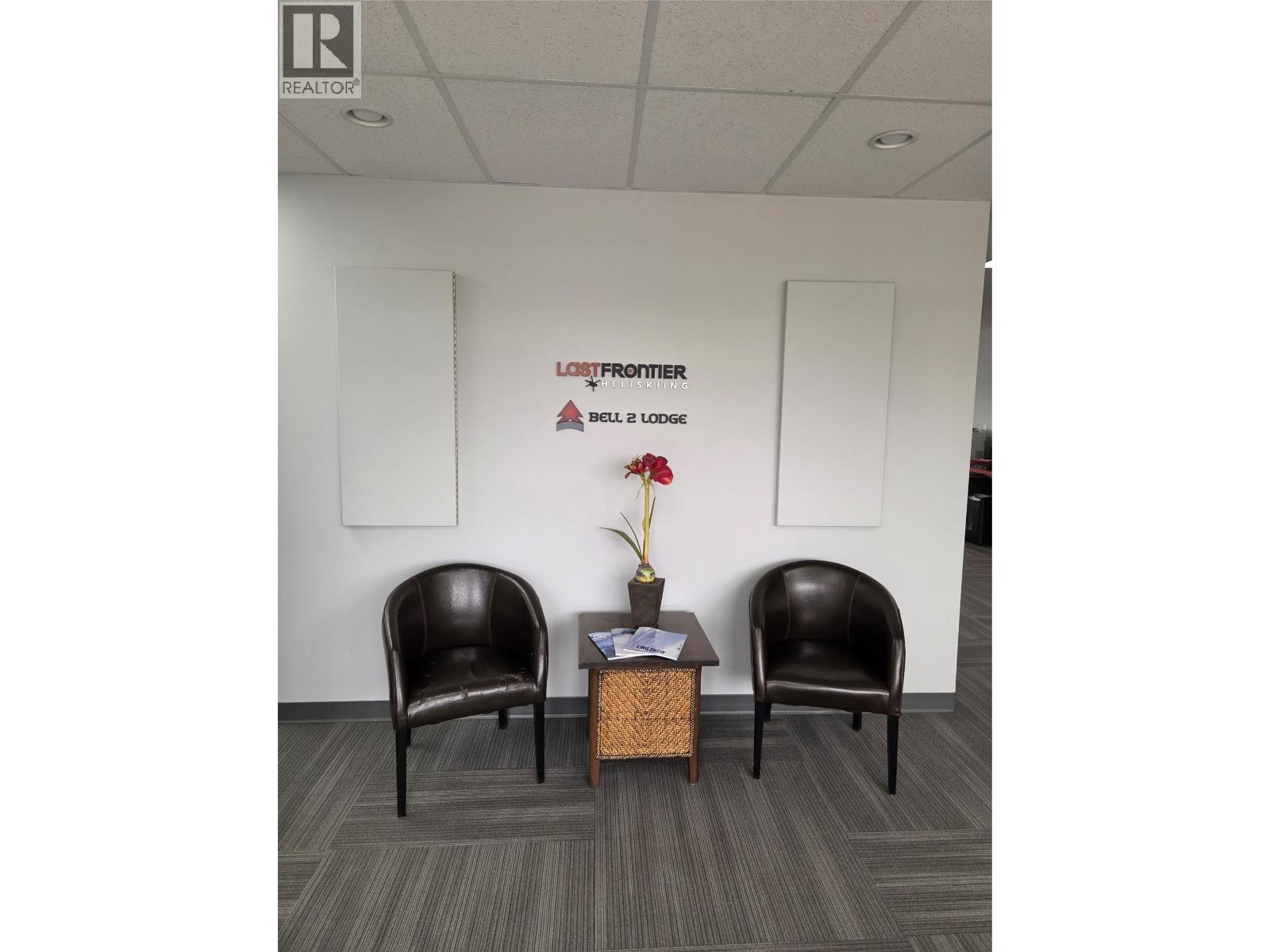 3605 31 Street Property Photo 14