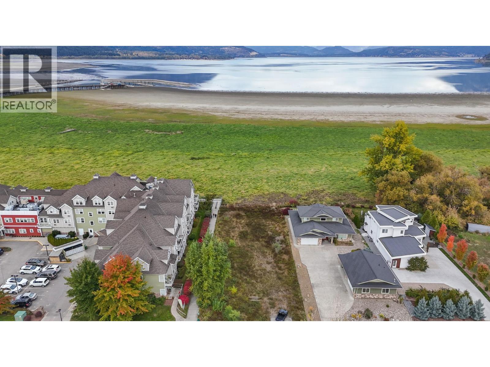 721 Harbourfront Drive Property Photo 6