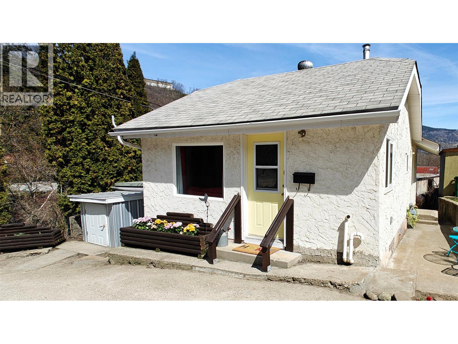 521 Turner Street Property Photo 2