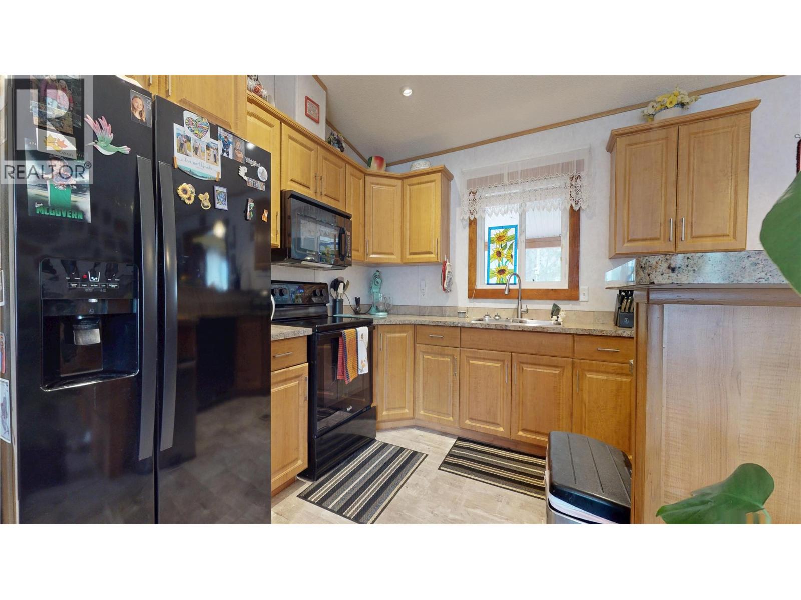 4747 Willow Avenue Property Photo 10