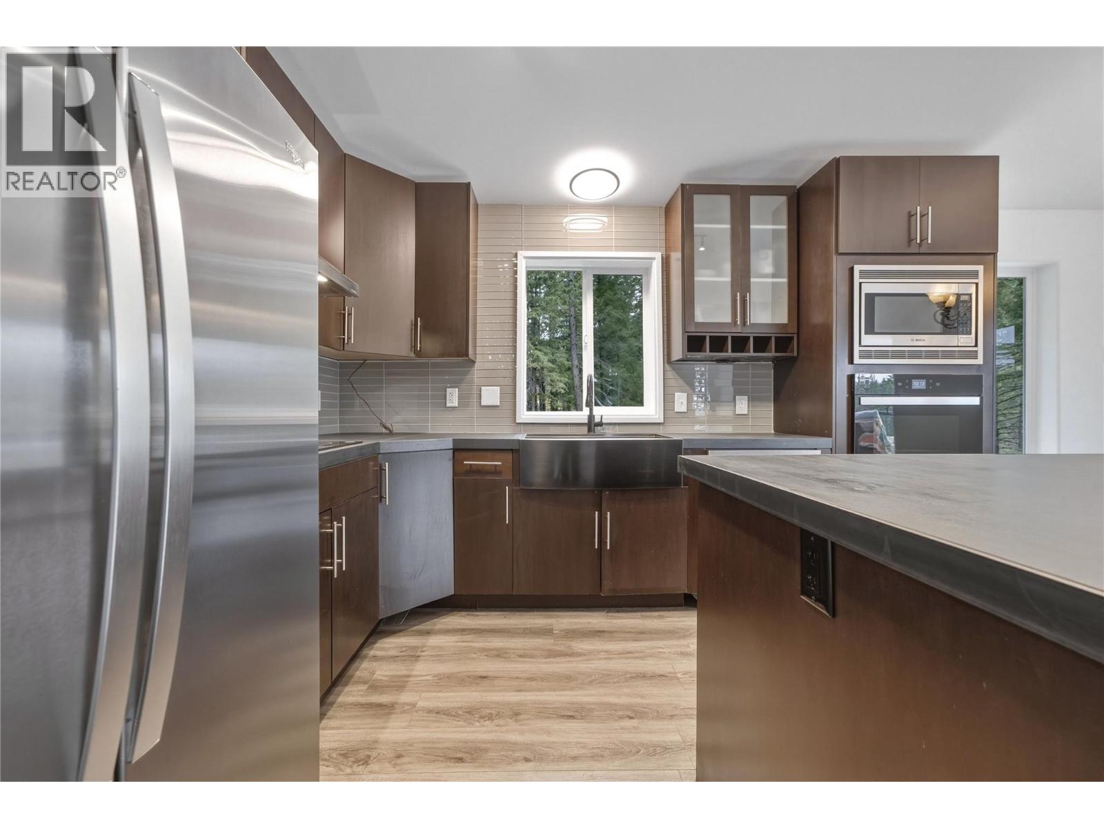 10824 Westshore Road Property Photo 11