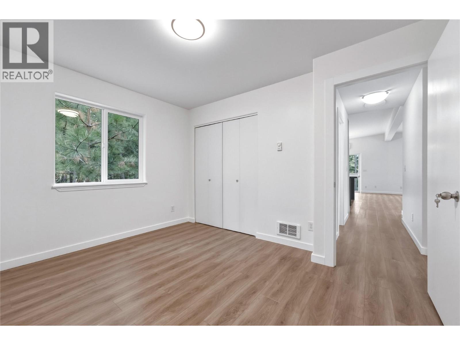 10824 Westshore Road Property Photo 21