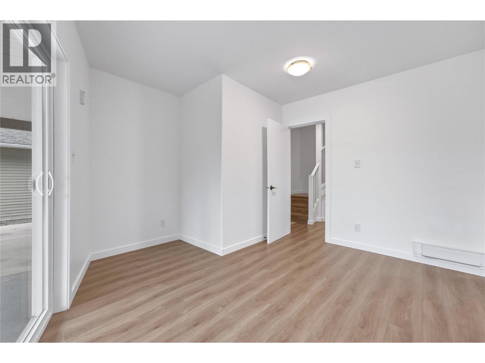 10824 Westshore Road Property Photo 23