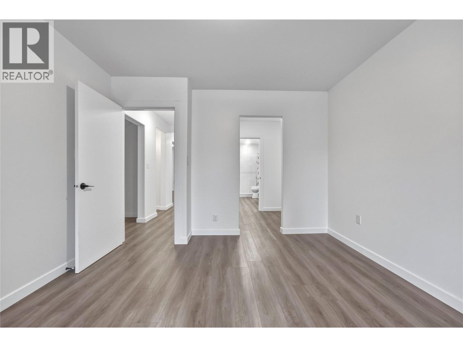 10824 Westshore Road Property Photo 28