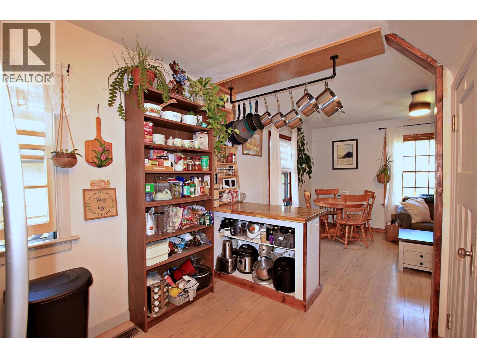 865 Kipling Street Property Photo 7