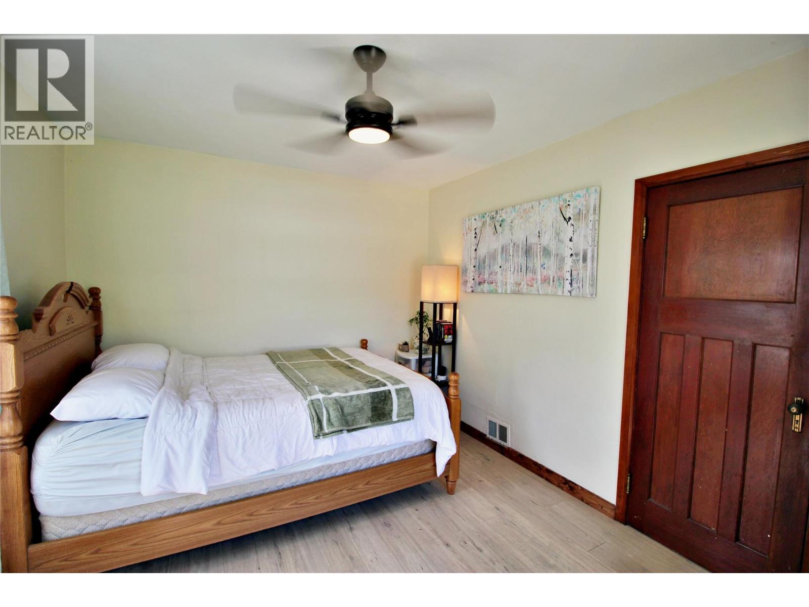 865 Kipling Street Property Photo 11