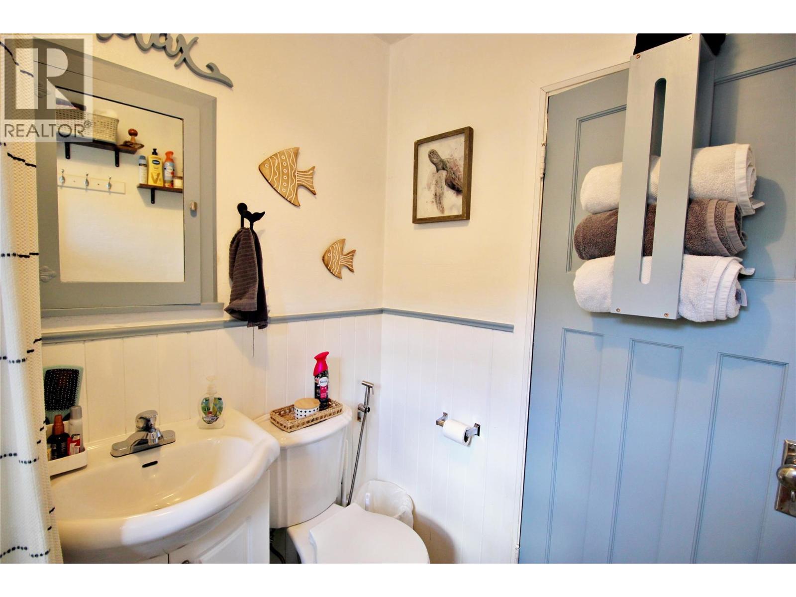865 Kipling Street Property Photo 13
