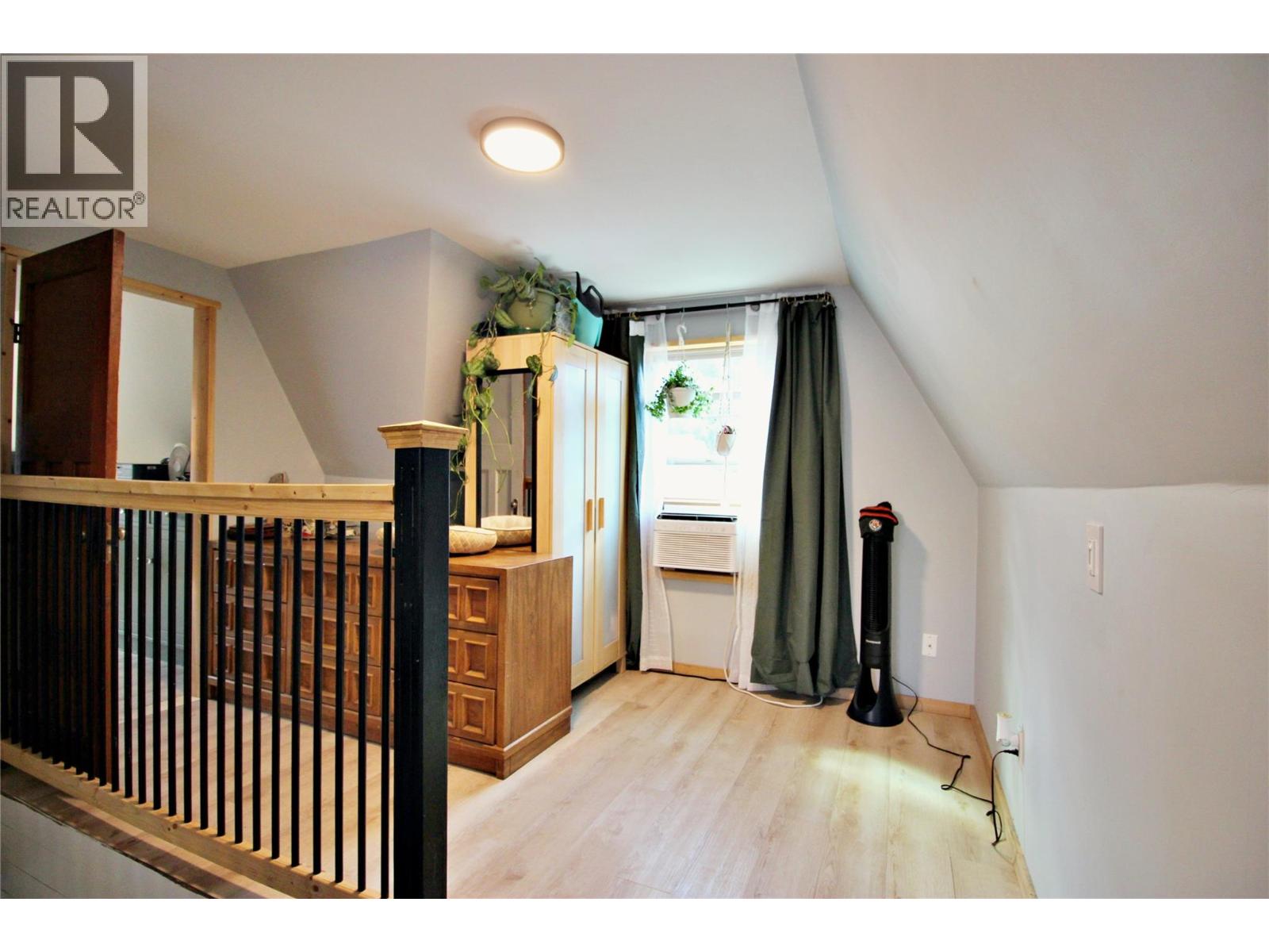 865 Kipling Street Property Photo 17