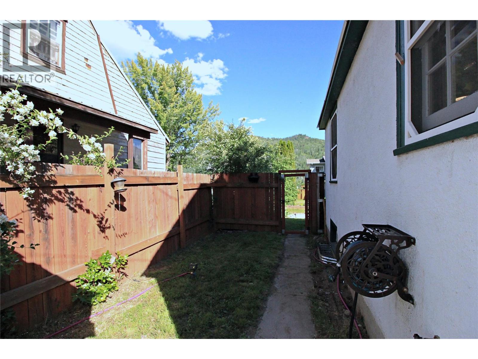 865 Kipling Street Property Photo 32