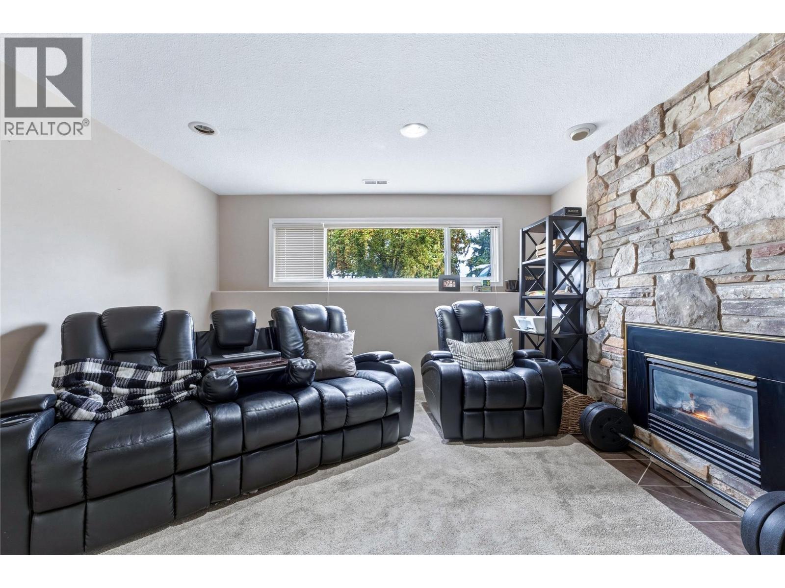 1206 39b Avenue Property Photo 26